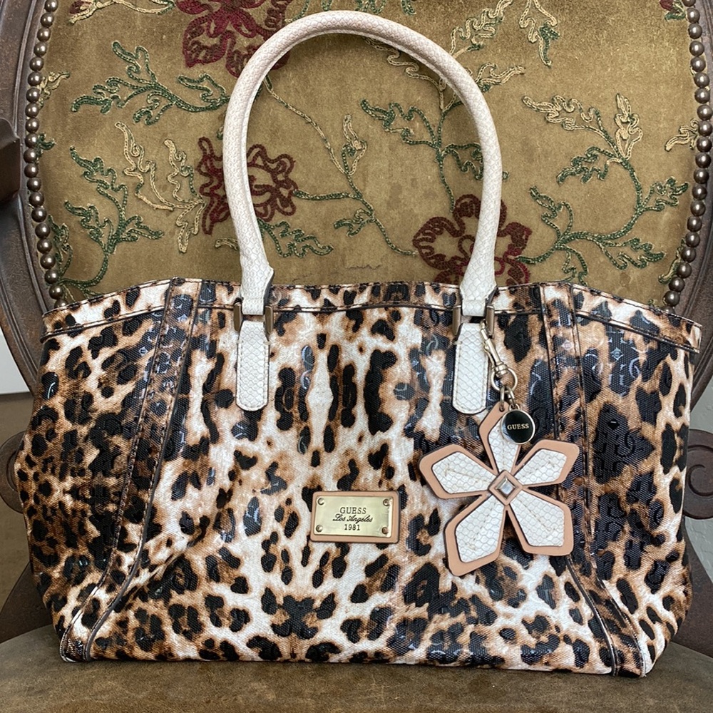 GUESS SHOULDER BAG